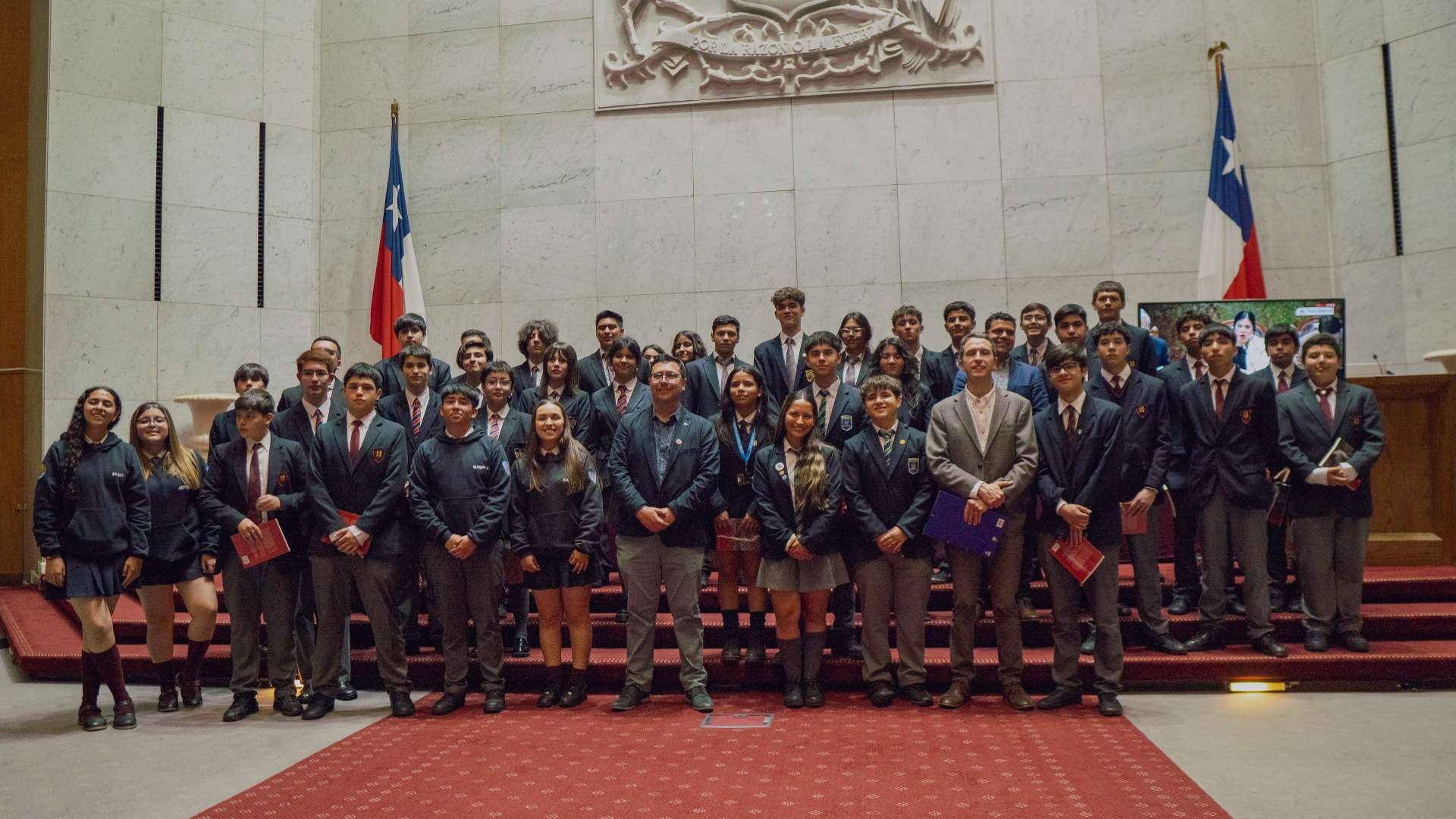 Cincuenta jóvenes de O’Higgins visitaron el Congreso Nacional