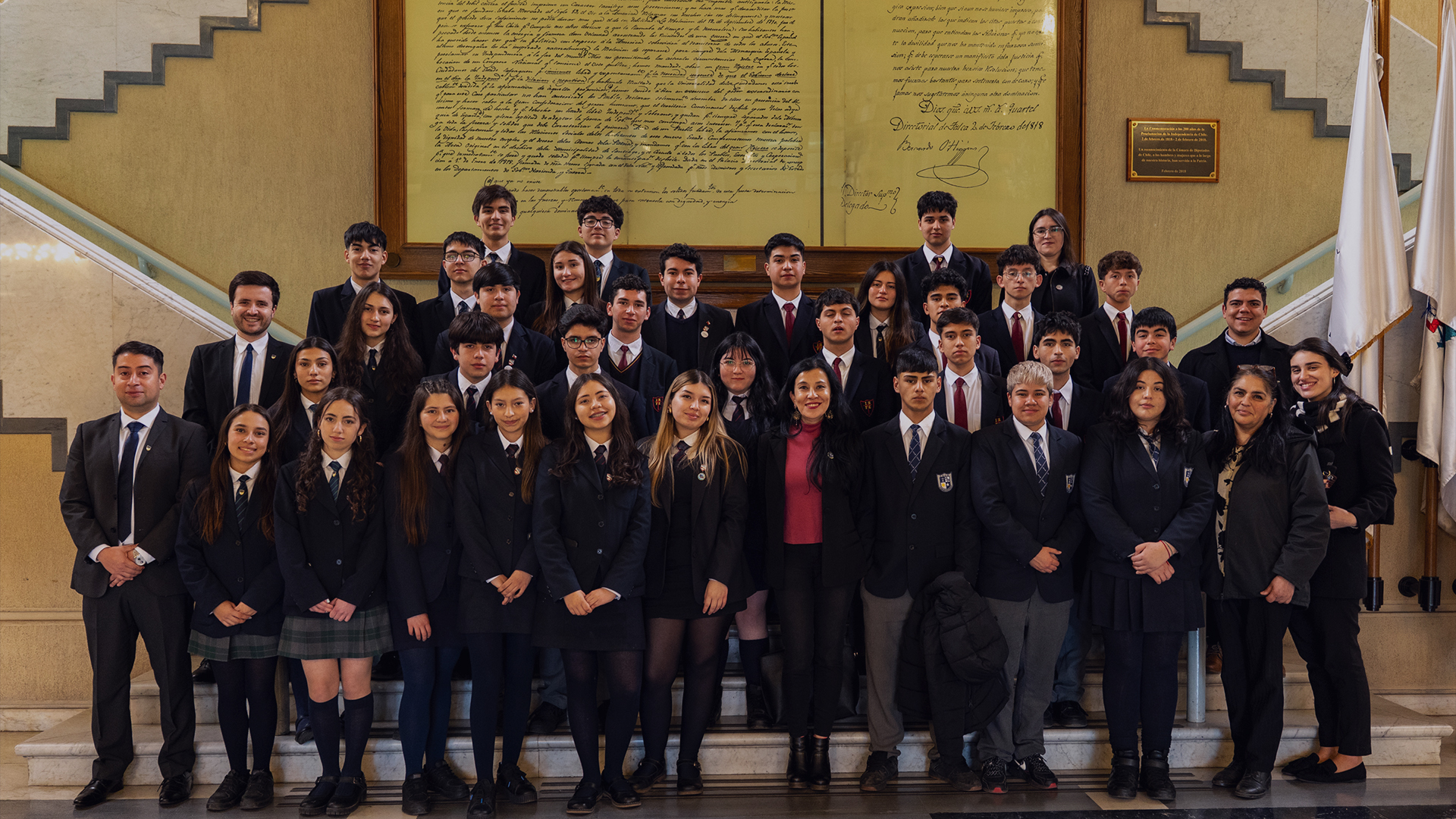 Escolares de O’Higgins visitaron el Congreso Nacional junto a IdeaPaís